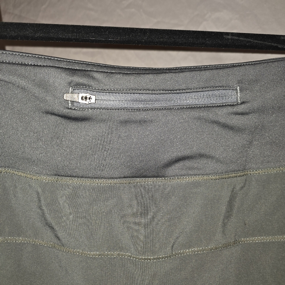 Free Fly Skort - Picture 3 of 4